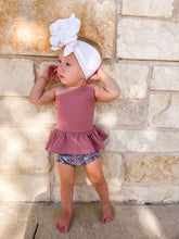 Load image into Gallery viewer, Little Goose Love